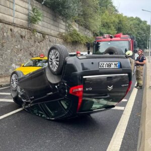 sariyerde kaza surucu yaralandi 2dCDbeqL