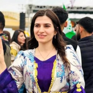 sirnakta dem partiden ihrac edilen belediye baskani jiyan ormanli istifa etti bsOvIZIk