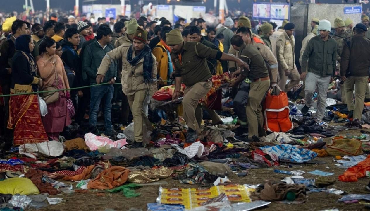 hindistanda miting alaninda izdiham 38 olu YuiLQ8JB