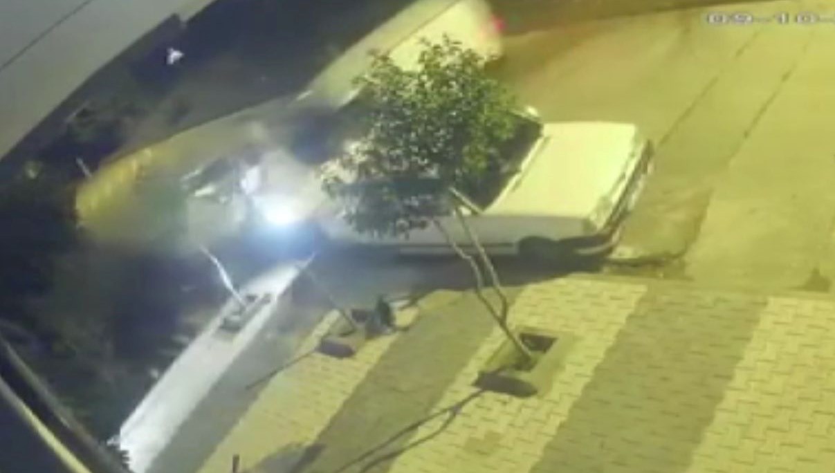 arnavutkoyde faciadan donuldu freni patlayan arac cocuklarin arasina daldi nVe1z582