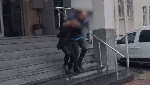 baba ogulun yaralandigi silahli saldirida 2 kisi tutuklandi GP9xDHs9.jpg