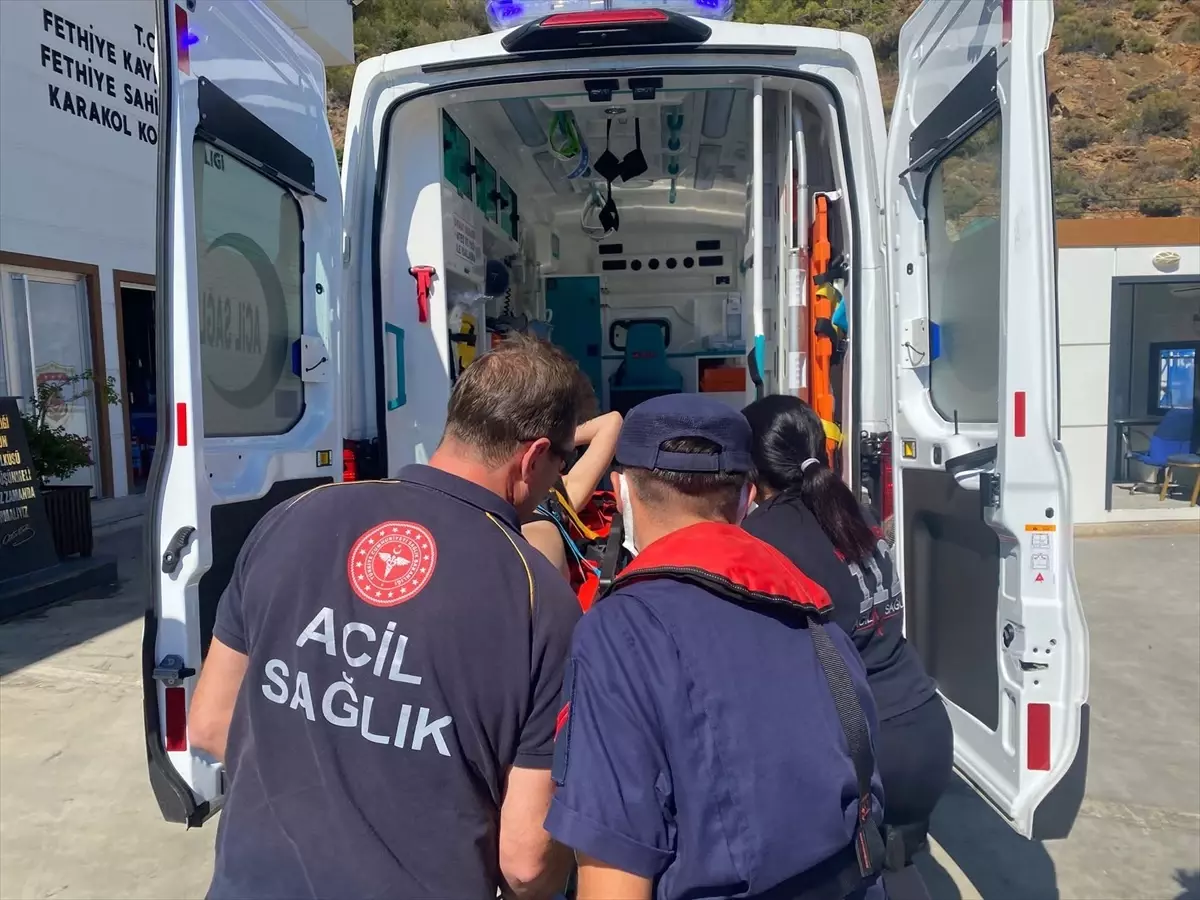 fethiye aciklarinda ticari yatta yaralanan kisi hastaneye kaldirildi K71uaEhl