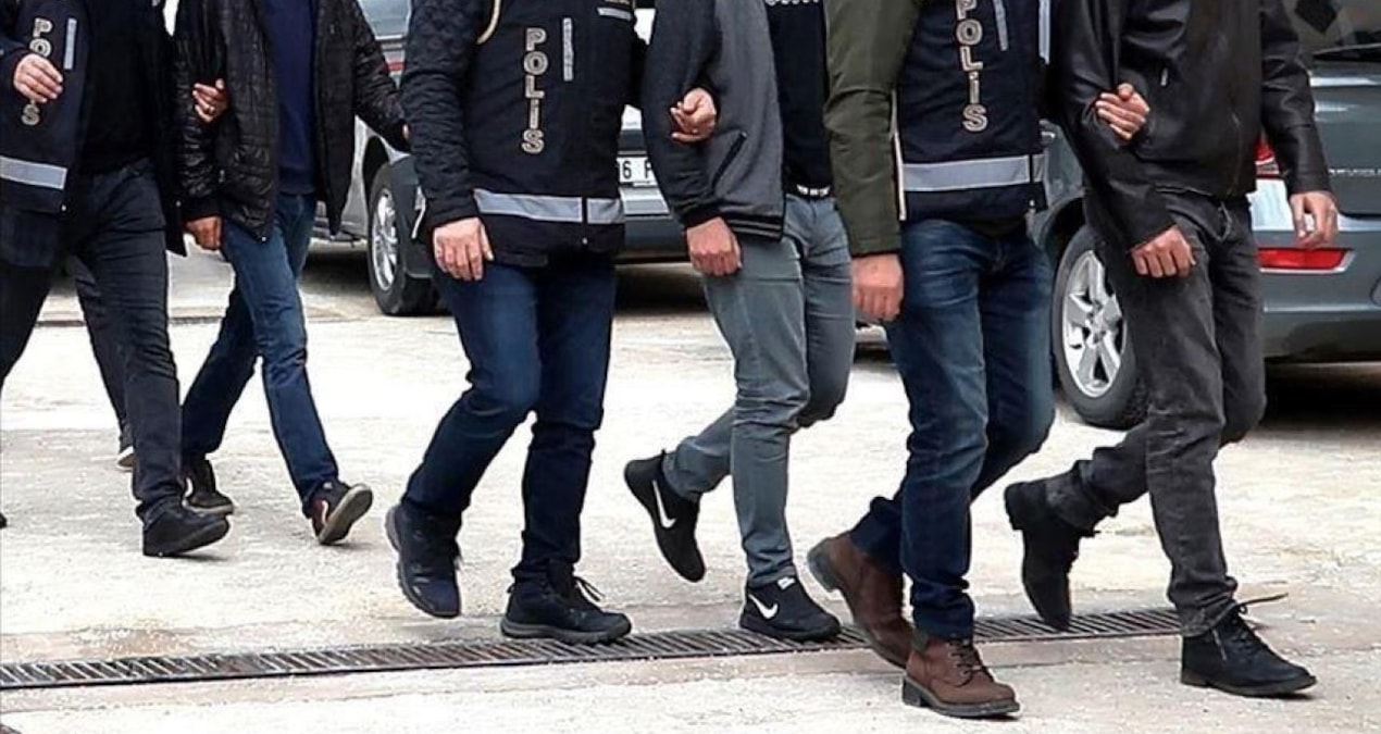 4 ilde göçmen kaçakçılığı operasyonu! 17 şüpheli tutuklandı