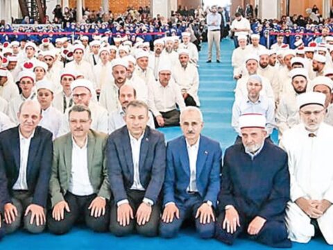 Bakan hafizlara bilimi anlatti NPlOVpLr