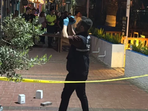 Bodrumda restorana silahli saldiri 1 kisi hayatini kaybetti 2bqtvpsy
