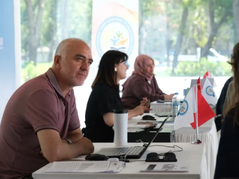 Inegol belediyesinden ogrencilere ucretsiz danismanlik GwFrCgzL