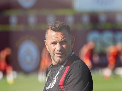 Okan buruk nesteri vurdu galatasarayda 4 kadro disi birden LpD7CNiJ